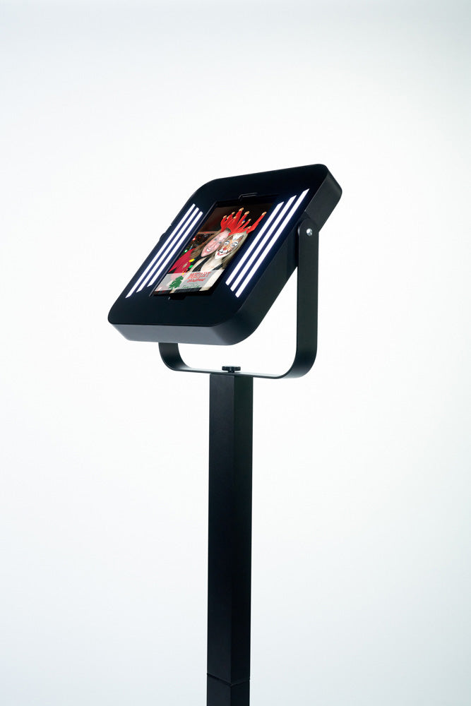 Portable Photo Booths for Sale: Mirror, iPad, DSLR & Beyond - Foto Master